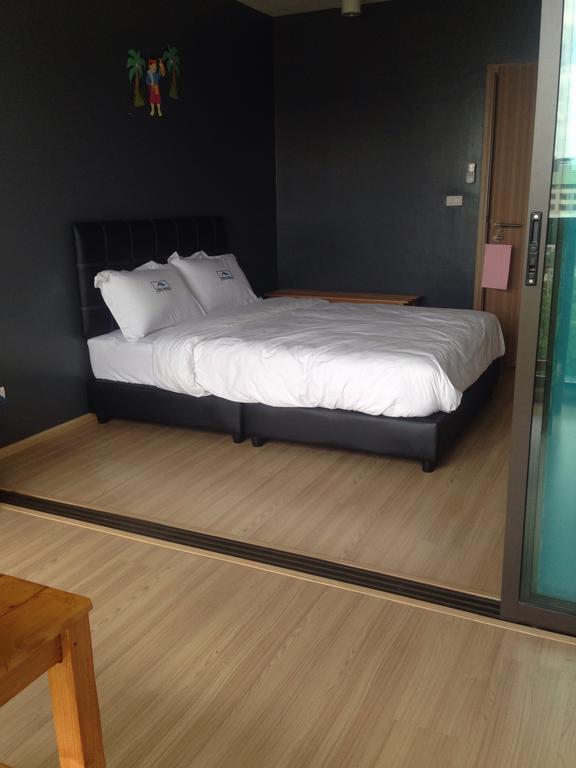 Connext Residence Phuket Extérieur photo