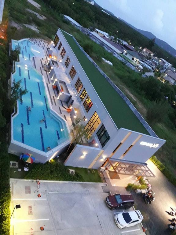 Connext Residence Phuket Extérieur photo