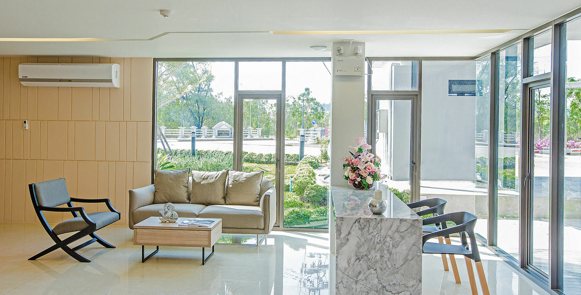 Connext Residence Phuket Extérieur photo